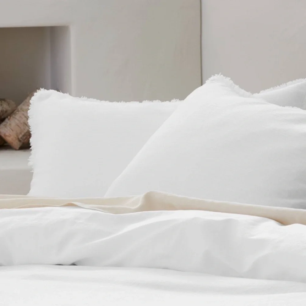 NEW Casaluna Heavyweight White Linen Blend Pillow Sham, King.